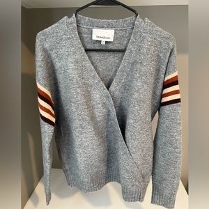 Heartloom Rugby V-Neck Sweater - M